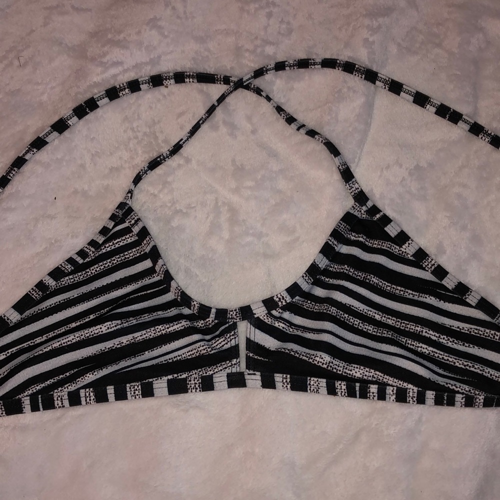 Large Jolyn Vent Top